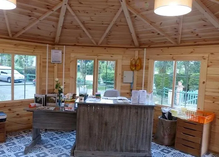 Mobil Moderne Avec Terrasse - 6 Pers. - Api-1-52-431 Kemping *